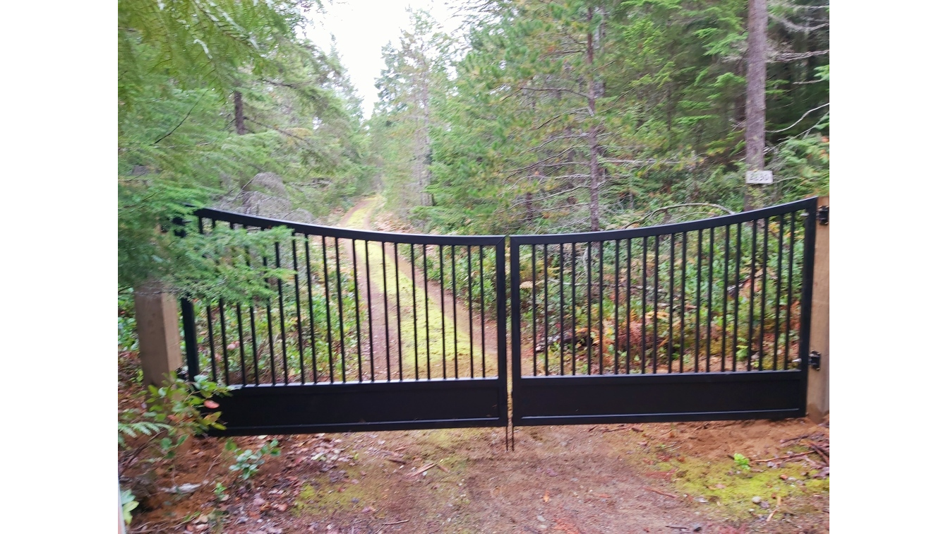 Driveway Gates Custom Aluminum Swing Driveway Gates Heinrich View