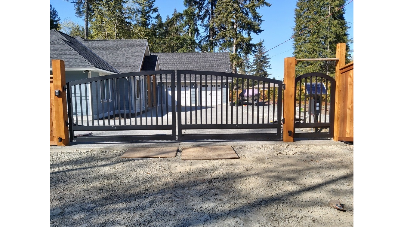 Driveway Gates Prefabricated/Stock Aluminum Driveway Gates Style