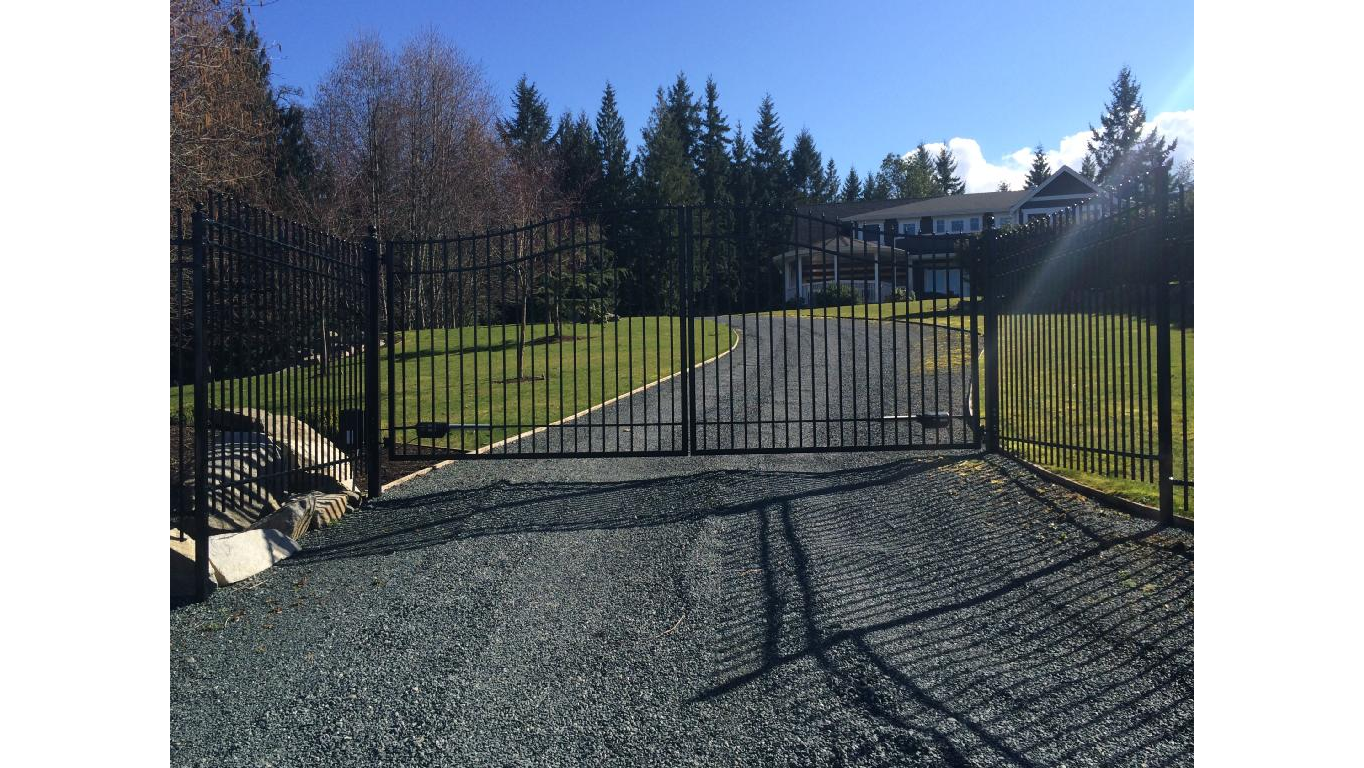 Driveway Gates Custom Aluminum Swing Driveway Gates Alexander